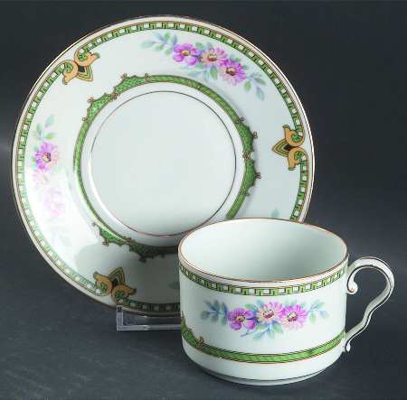 10555 Flat Cup & Saucer Set