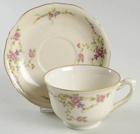 12317 Footed Cup & Saucer Set