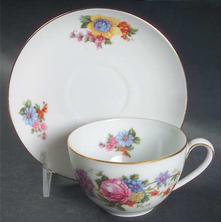 5748 (White Background) Flat Cup & Saucer Set