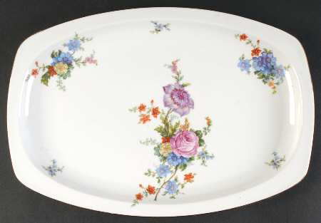5748 (White Background) 14" Oval Serving Platter