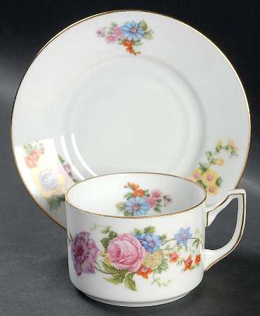 5748 (White Background) Flat Cup & Saucer Set