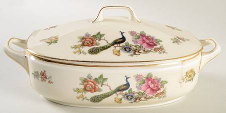 5939 Oval Covered Vegetable