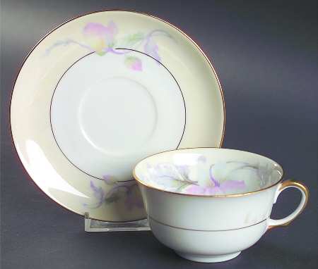 Flat Cup & Saucer Set