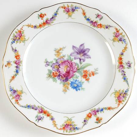 9954-9195 (White, Emboss Groove Edge) Dinner Plate