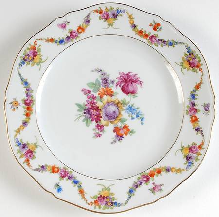 9954-9195 (White, Emboss Groove Edge) Dinner Plate