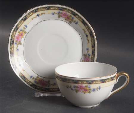 Alameda Flat Cup & Saucer Set