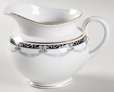 Bellevue Creamer