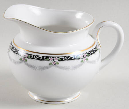 Bellevue Creamer