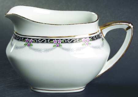 Bellevue Creamer