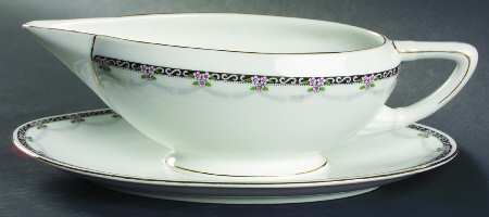 Bellevue Gravy Boat with Attached Underplate