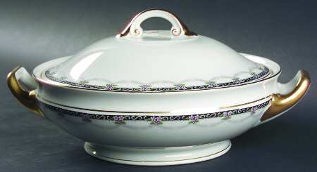 Bellevue Round Covered Vegetable