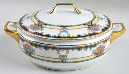 Buckingham Round Covered Vegetable