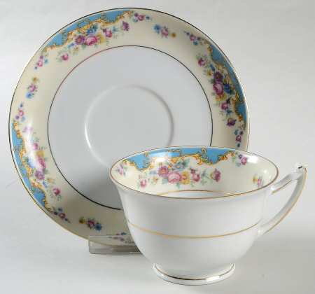 EPI12 Footed Cup & Saucer Set
