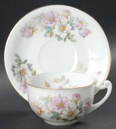 02460 Flat Cup & Saucer Set