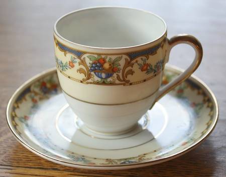 EPI67 Flat Cup & Saucer Set