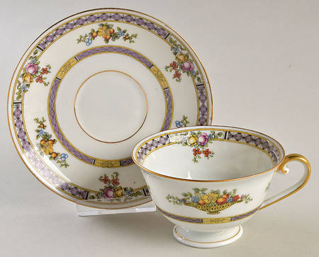596 Footed Cup & Saucer Set