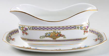 596 Gravy Boat with Attached Underplate