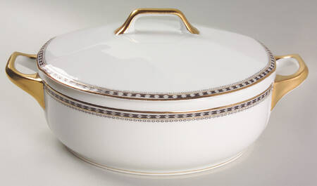 Minerva Round Covered Vegetable