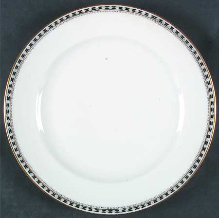 Minerva Luncheon Plate