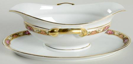 Moloya Gravy Boat with Attached Underplate
