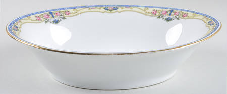Montreuxe 9" Oval Vegetable Bowl