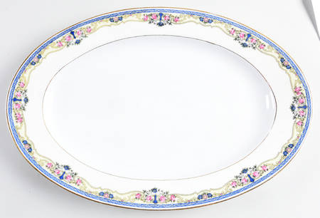 Montreuxe 14" Oval Serving Platter