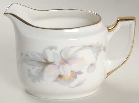 Pastelle (White Background) Creamer