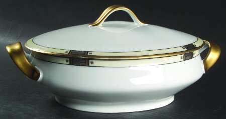 Platina Oval Covered Vegetable