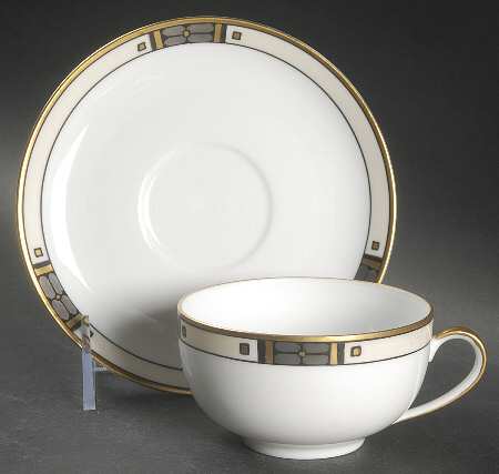 Platina Flat Cup & Saucer Set