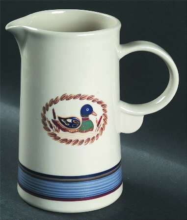 American Decoy 32 Oz Pitcher