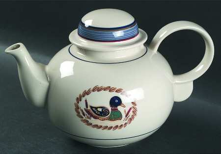 American Decoy Teapot & Lid
