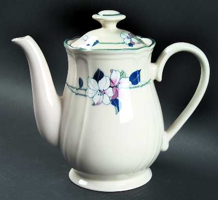 New Apple Blossom (Scalloped Edge) Tea/Coffee Pot & Lid