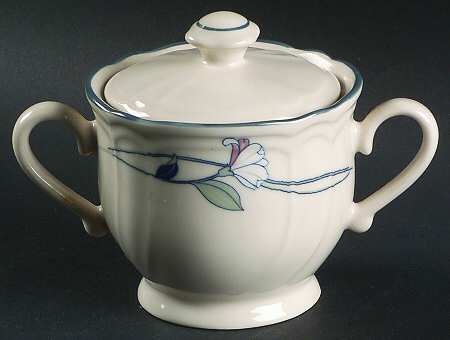 New Apple Blossom (Scalloped Edge) Sugar Bowl & Lid