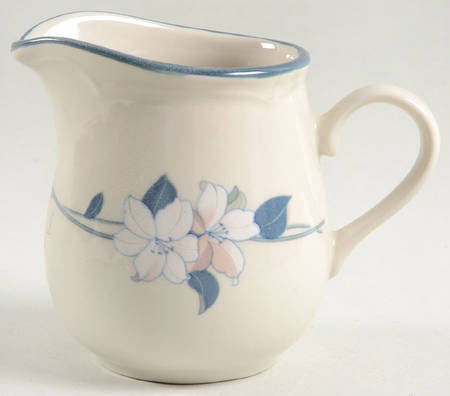Apple Blossom (Smooth Edge) Creamer