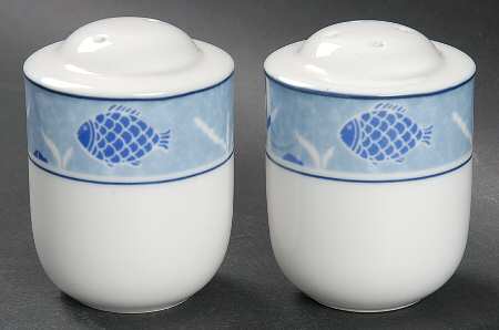 Go Fish Salt & Pepper Set