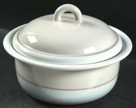 Norway 2 Qt Round Covered Casserole