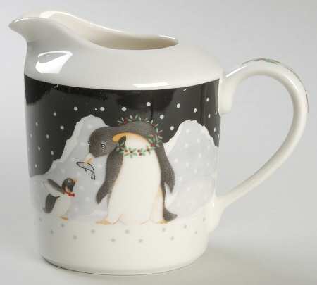 Polar Party Creamer