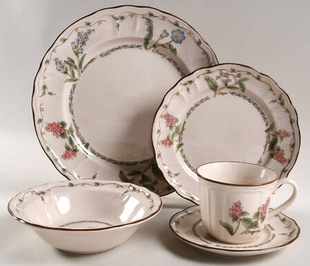 Spice Blossoms 5 Piece Place Setting by Epoch