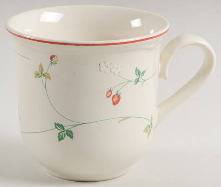 Strawberry Time Flat Cup