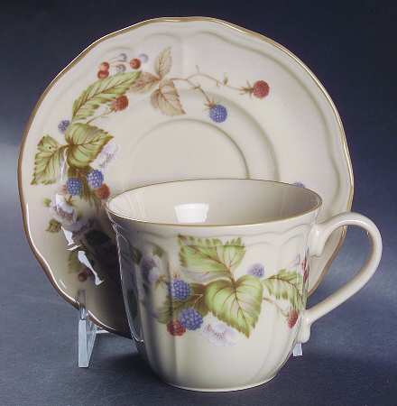 Summer Hill Flat Cup & Saucer Set