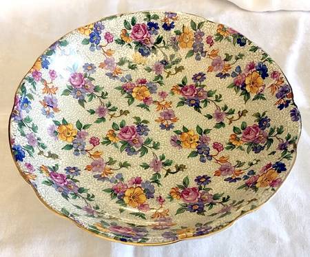 Warwick (Gray Lines, Gold Trim) Coupe Soup Bowl