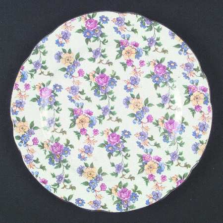 Warwick (Gray Lines, Gold Trim) Luncheon Plate
