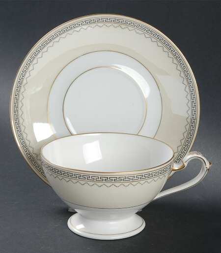 A2150 Footed Cup & Saucer Set