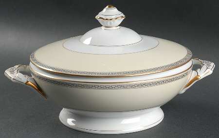 A2254 Round Covered Vegetable