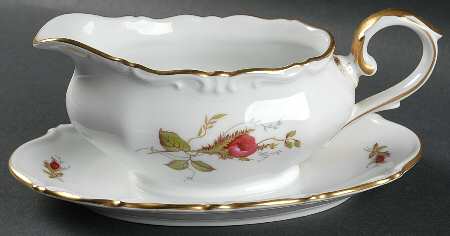 Briar Rose Gravy Boat with Attached Underplate
