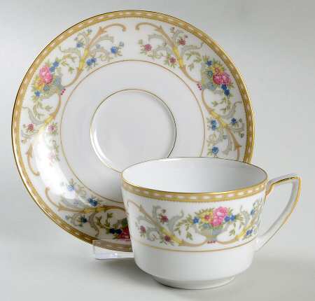 ESC23 Flat Cup & Saucer Set