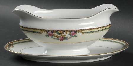 Gloria Gravy Boat with Attached Underplate