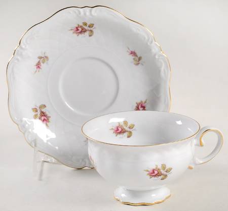 010775 Footed Cup & Saucer Set