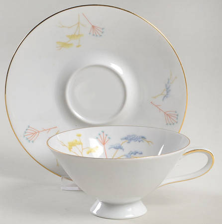 P1345 Footed Cup & Saucer Set