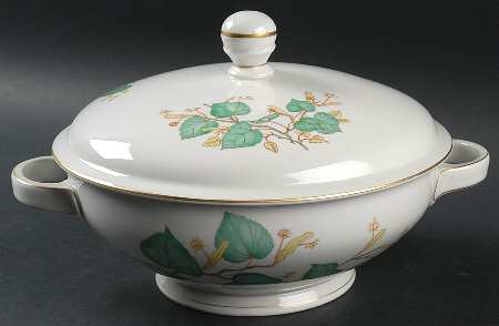 P488 (Rim) Round Covered Vegetable